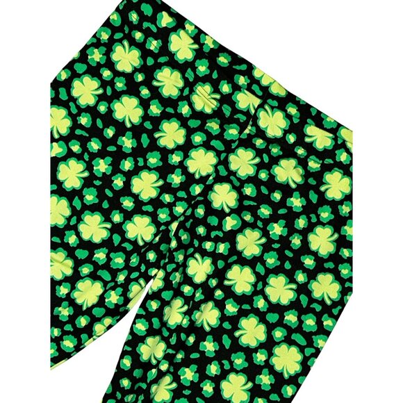 (5 for $25) Serra Shamrock Print Super Soft Leggings Size Large - Picture 3 of 5